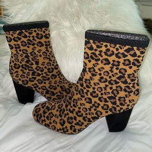 NEW Leopard Print Booties 8 MIA Block Heels